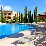 Aphrodite Hills 4*