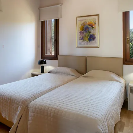 Resort Aphrodite Hills 4*