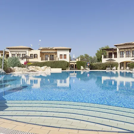 Aphrodite Hills Resort 4*