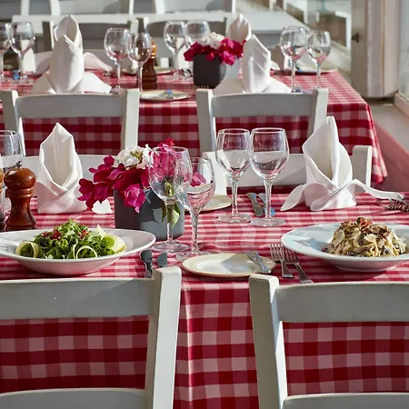 Aphrodite Hills Resort 4*