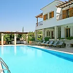 Aphrodite Hills Üdülőközpont Kúklia