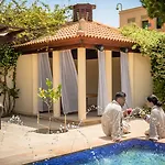 Aphrodite Hills Üdülőközpont 4*