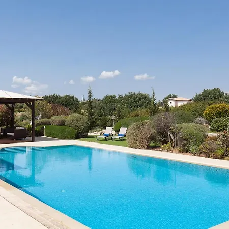 Aphrodite Hills 4*