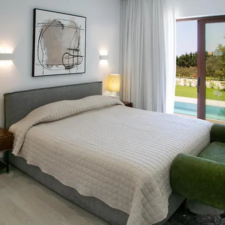 Aphrodite Hills منتجع 4*