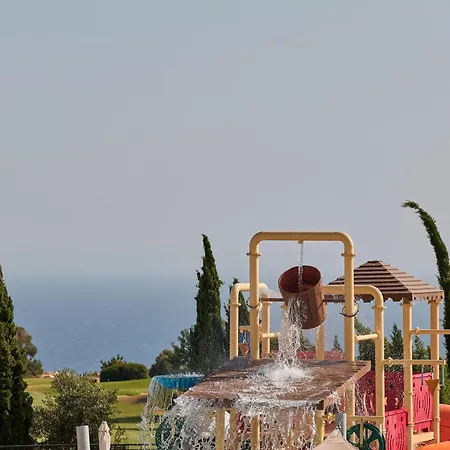 منتجع Aphrodite Hills