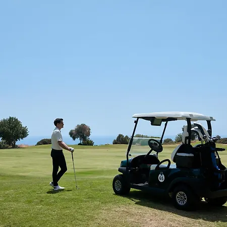 منتجع Aphrodite Hills 4*