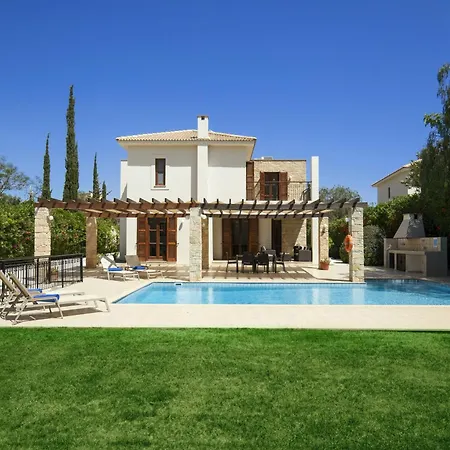 Resort Aphrodite Hills 4*