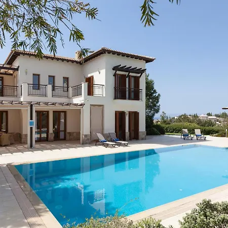 Aphrodite Hills Üdülőközpont