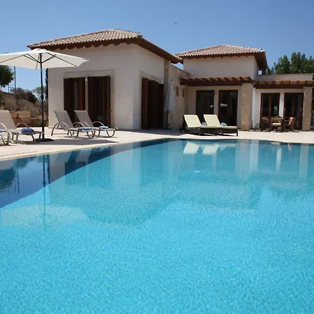 Aphrodite Hills 4*