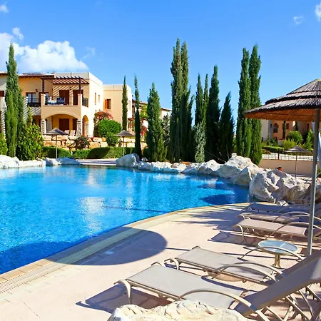 Aphrodite Hills 4*