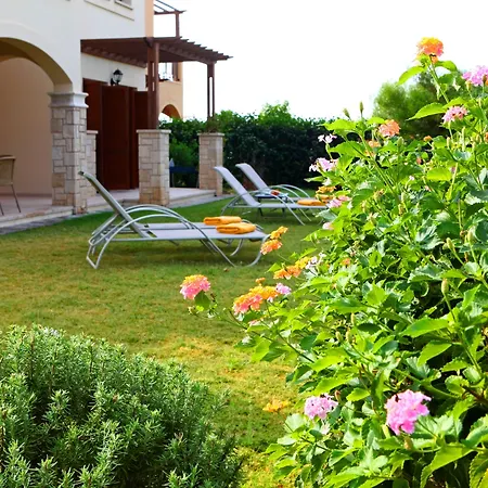 Aphrodite Hills 4*