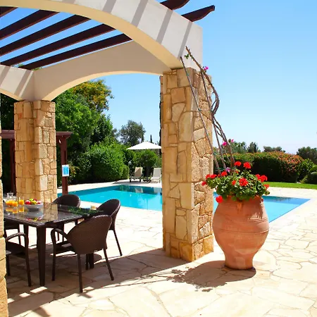 Aphrodite Hills 4*
