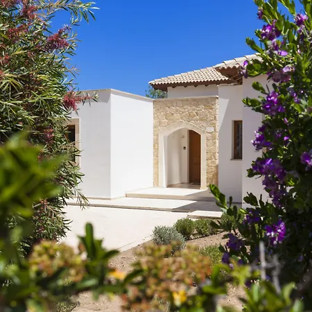 Aphrodite Hills منتجع