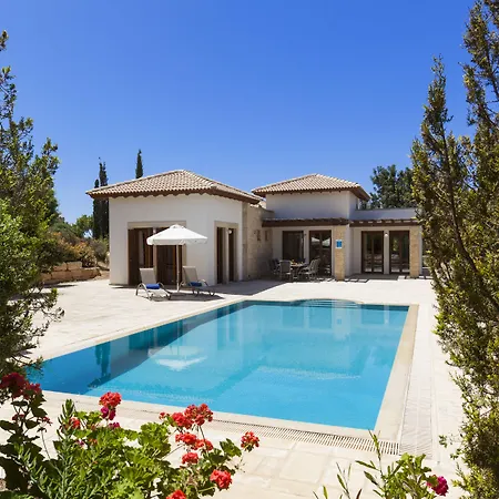 Resort Aphrodite Hills 4*