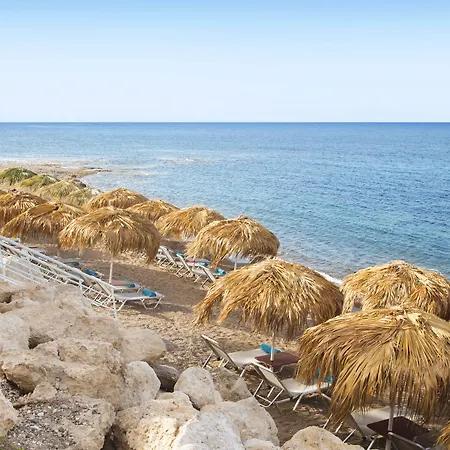 Aphrodite Hills Resort 4*