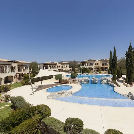 Aphrodite Hills Resort 4*