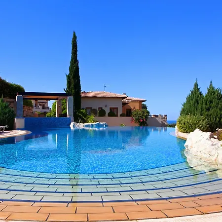 Aphrodite Hills 4*