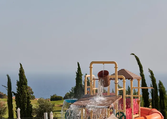 אתר נופש Aphrodite Hills