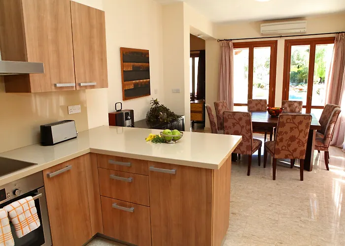 אתר נופש Aphrodite Hills קוקליה