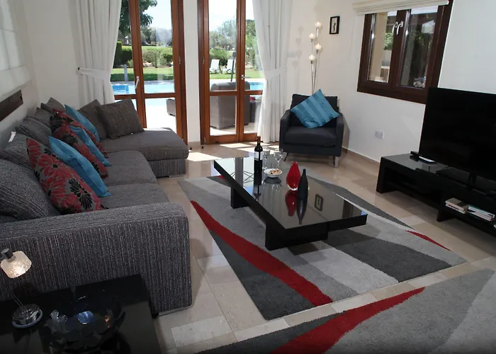 Aphrodite Hills אתר נופש 4*